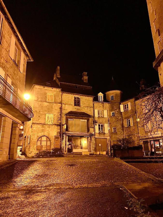 Treignac Tourelles Lägenhet Exteriör bild
